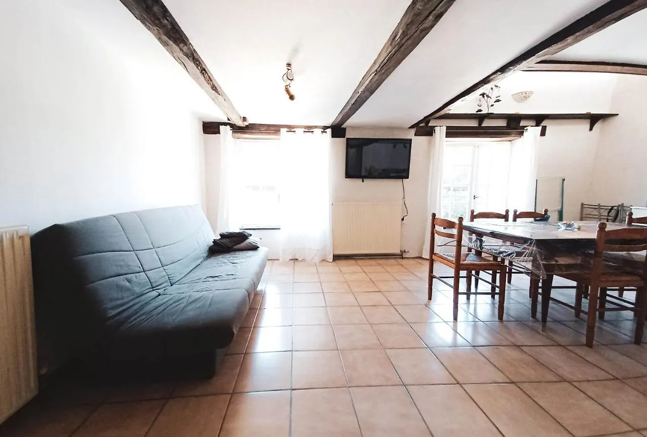 Gite De Charme, Au Calme Sur Jardin Arbore. Apartment Plesder